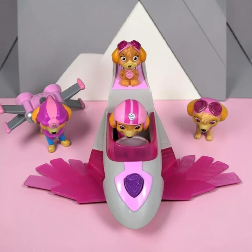Paw Patrol Skye Super PAWs Deluxe Jet & 4 Figure Hero Rescue Sky Starter Toy Lot